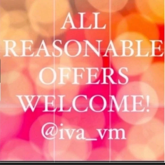 Lululemon Essential Tank - Picture 3 of 10